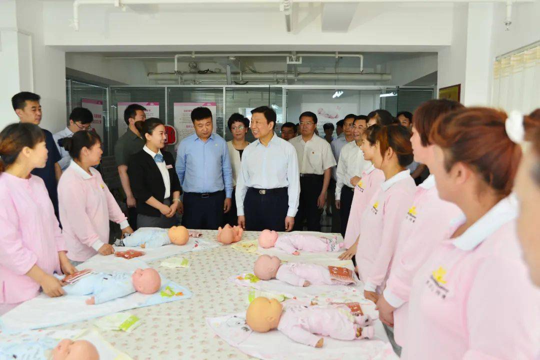 柔情匠心铸标杆——碑林区人大代表郭宏亮与家政服务行业的开拓之路